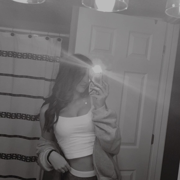 Meet your Posher, Julia - Picture 1 of 1